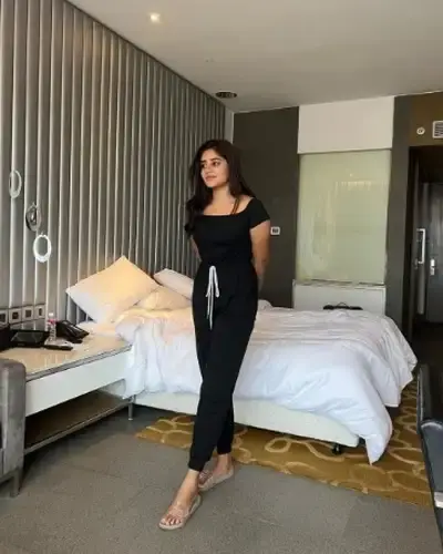 Call Girls Himmatnagar Cash On Delivery